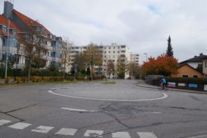 SPD-Fraktion stellt Antrag zum Thema der verbesserten Verkehrssicherheit am Fuchsbogen, Bereich Einmündung in die Balduin-Helm-Straße